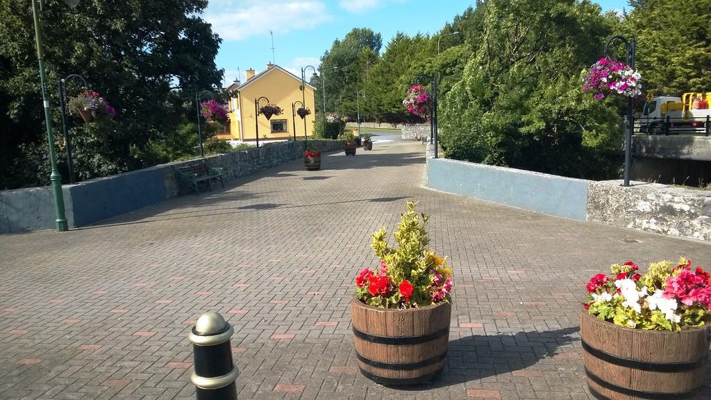 Doonard Manor B&B Craughwell Екстериор снимка